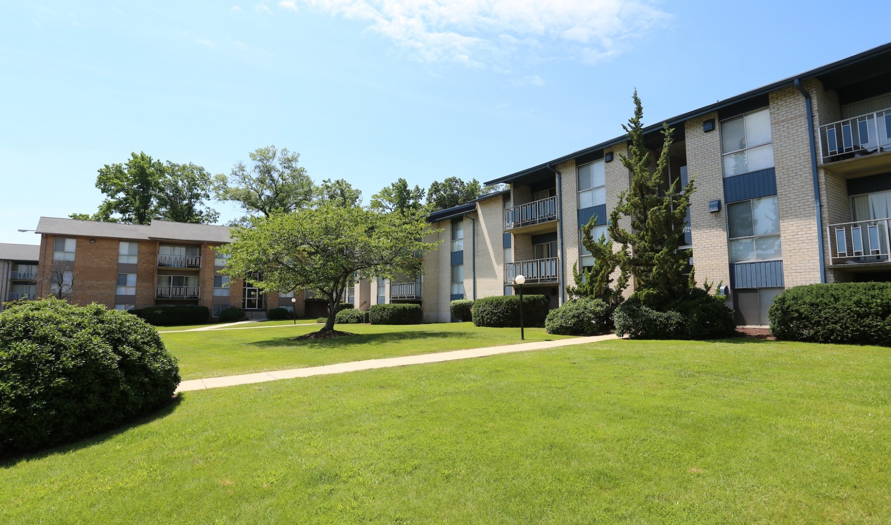 Welcome Home to Carleton East Apartments